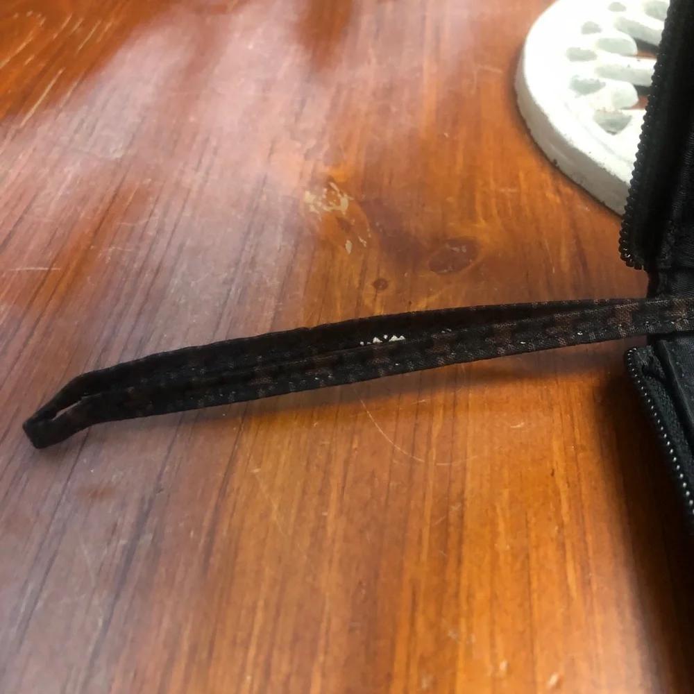 Vera Bradley clutch/wallet - Picture 5 of 5